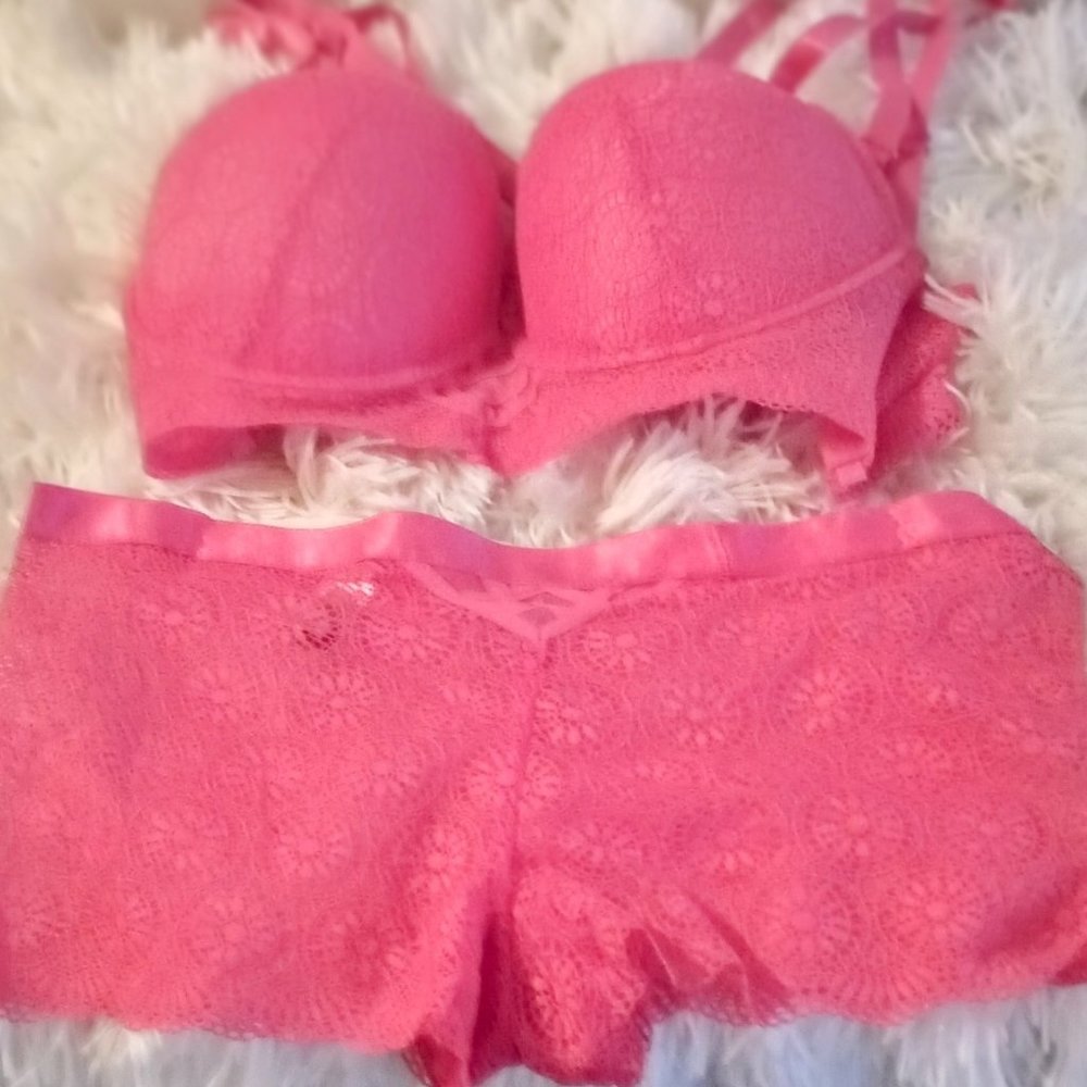 PRETTY IN PINK SET